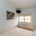 Apartament Mandria *