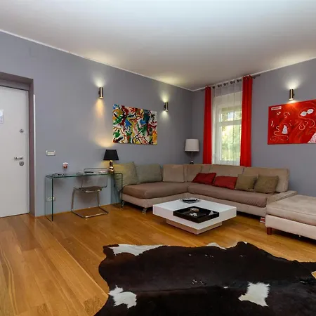 Mandria Apartamento